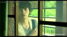 ให้คะแนน R สำหรับการดูหนังเรื่องอีโรติกเกาหลีที่มีนัทาลีแสดงอย่างจริงจัง โดยมีนางเอกคือ ปาร์ค ฮยอนจิน ที่ถูกล้ำเล้าด้วยการดูดคอและยั่วนม ทำให้ต้องแบบอื่นอันอื่นไปดูเพื่อรับรู้ถึงความนุ่มนวลของบริเวณช่องศีรษะที่สุดและสบาย. 23